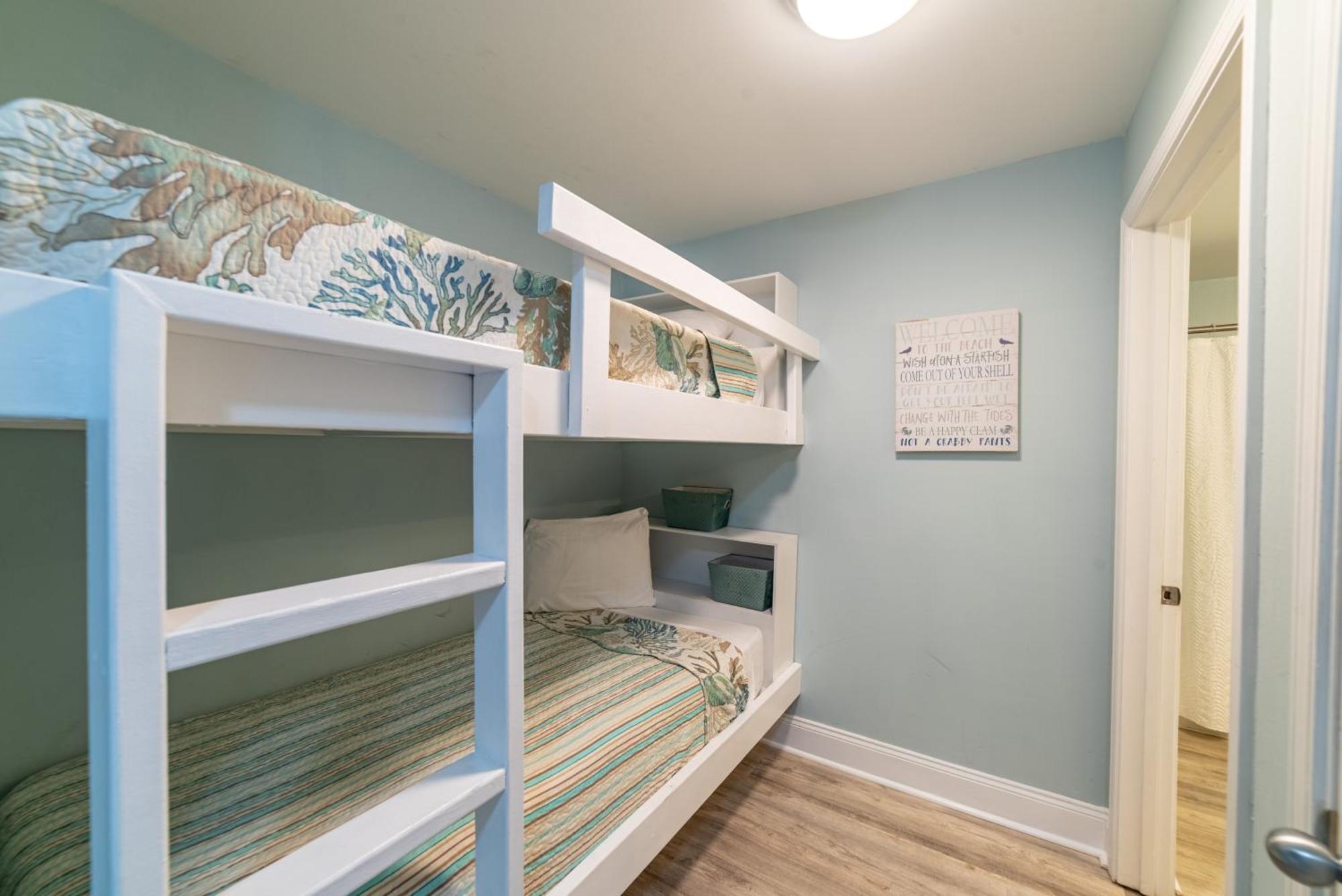 Holiday home Laketown Wharf 816 'tasty Waves Pcb' *