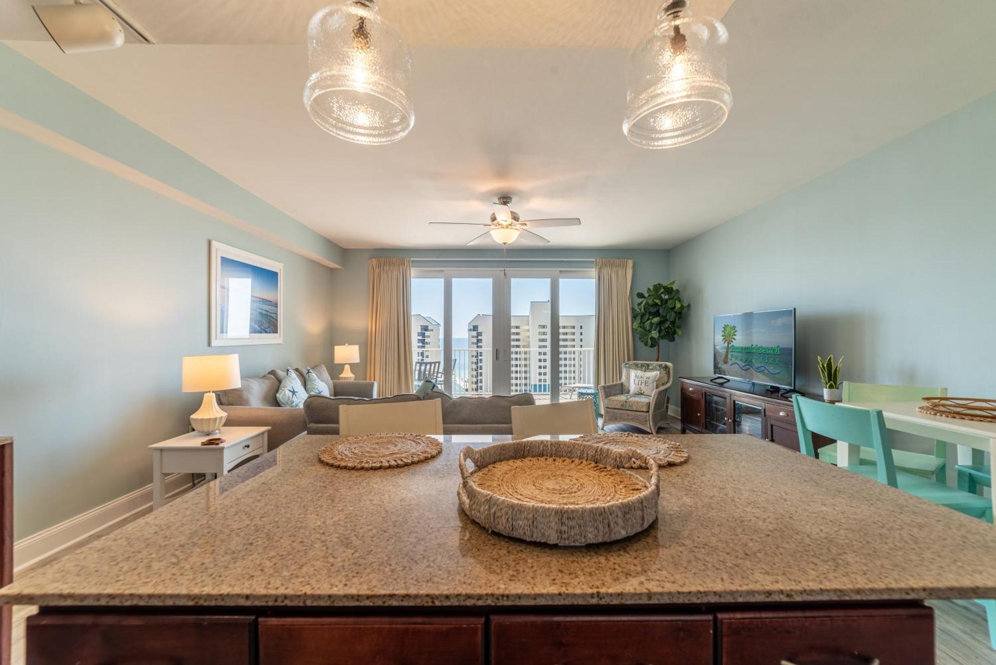 Laketown Wharf 816 'tasty Waves Pcb' *