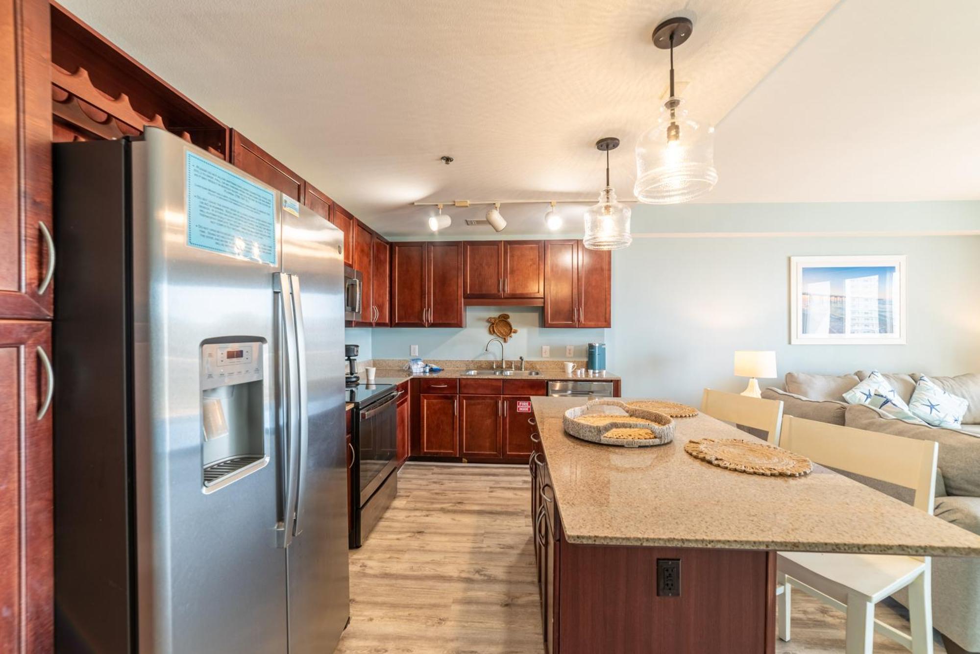 Laketown Wharf 816 'tasty Waves Pcb' *